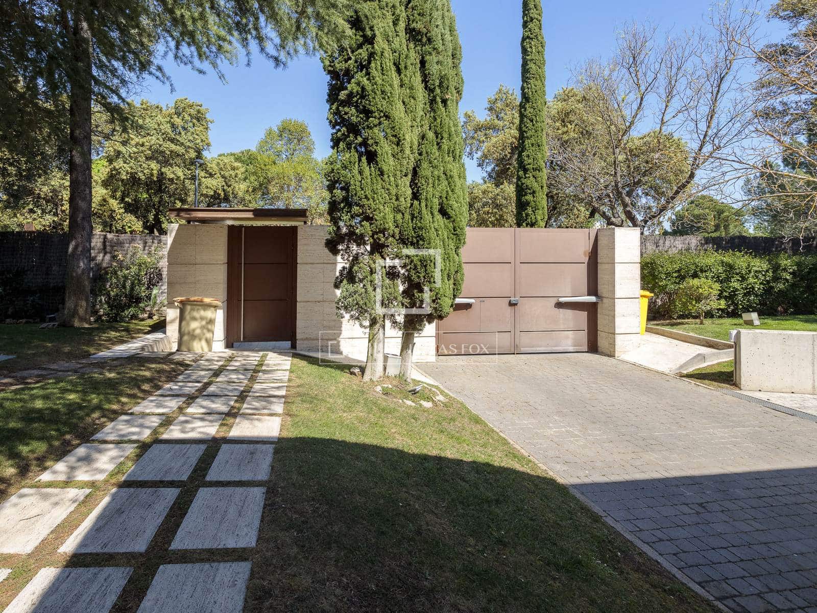 6 bedroom Villa for rent in Alcobendas with pool garage - € 16,000 (Ref: 9778578)