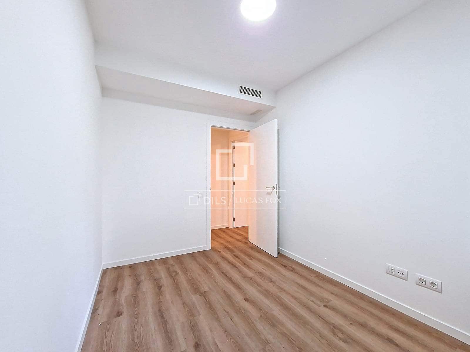 3 slaapkamer Appartement te huur in Vilanova i la Geltru met zwembad garage - € 2.146 (Ref: 9778857)