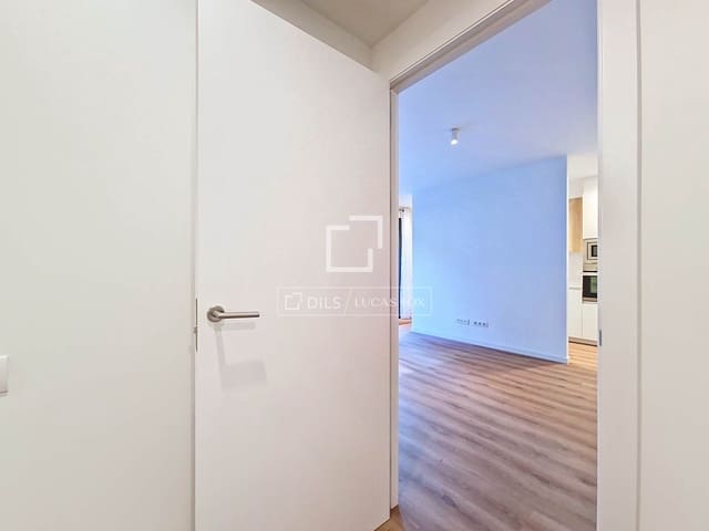 3 slaapkamer Appartement te huur in Vilanova i la Geltrú met zwembad garage - € 2.146 (Ref: 9778857)