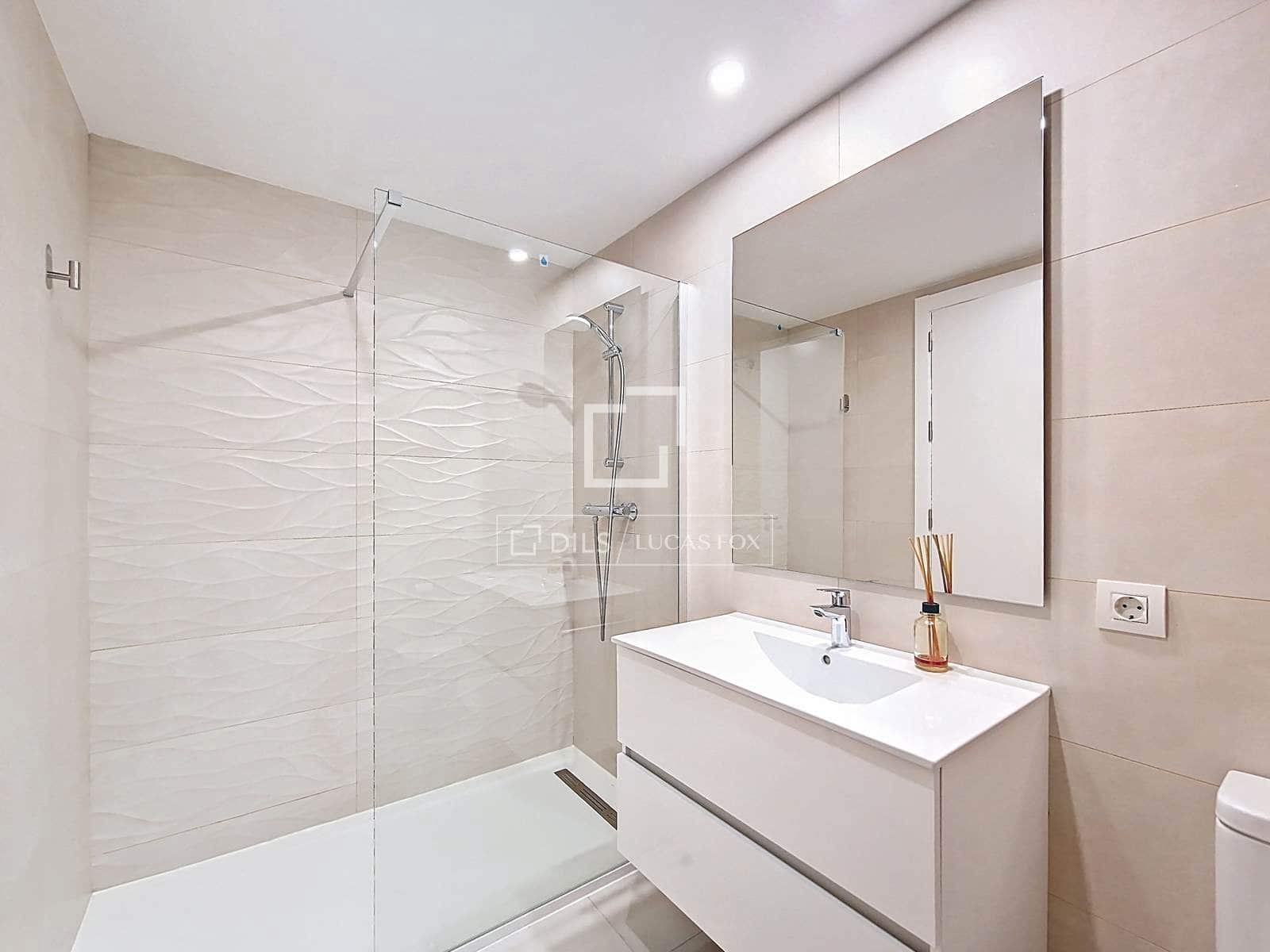 3 slaapkamer Appartement te huur in Vilanova i la Geltru met zwembad garage - € 2.146 (Ref: 9778857)