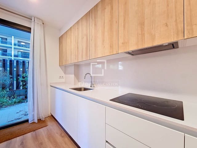 3 slaapkamer Appartement te huur in Vilanova i la Geltrú met zwembad garage - € 2.146 (Ref: 9778857)