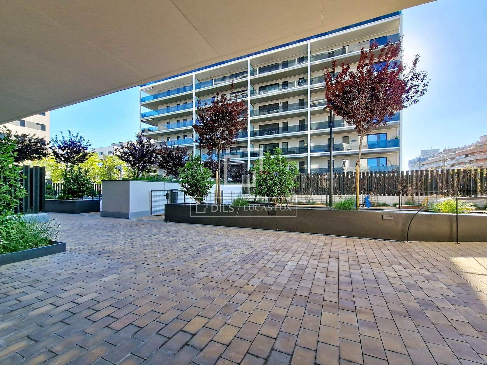 3 slaapkamer Appartement te huur in Vilanova i la Geltru met zwembad garage - € 2.146 (Ref: 9778857)