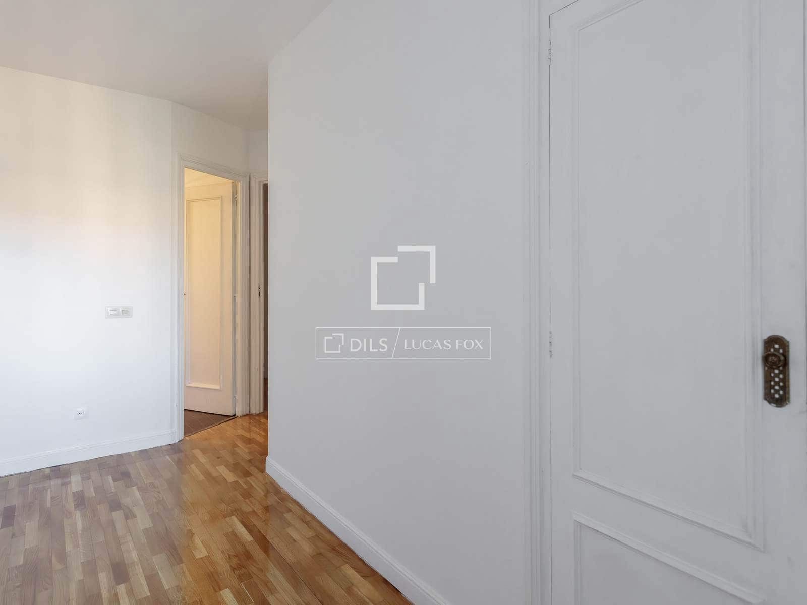 6 Zimmer Apartment zu vermieten in Madrid Stadt mit Pool Garage - 3.100 € (Ref: 9778986)