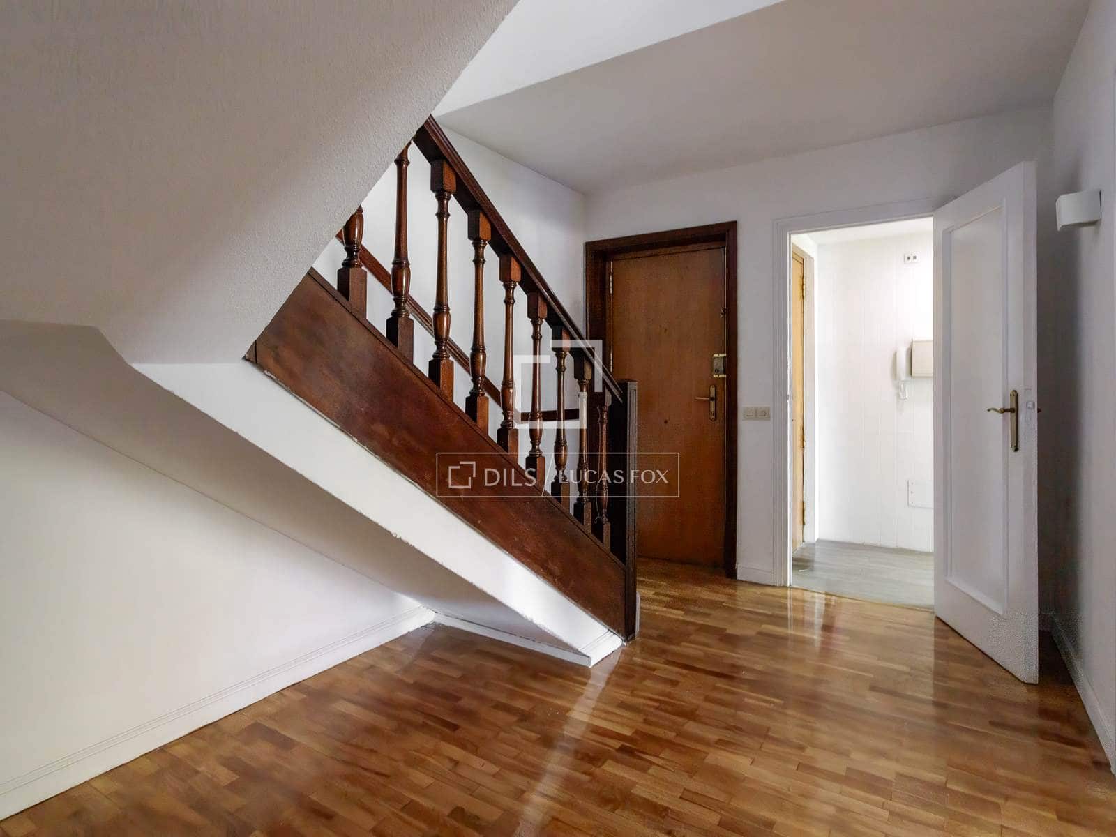 6 Zimmer Apartment zu vermieten in Madrid Stadt mit Pool Garage - 3.100 € (Ref: 9778986)