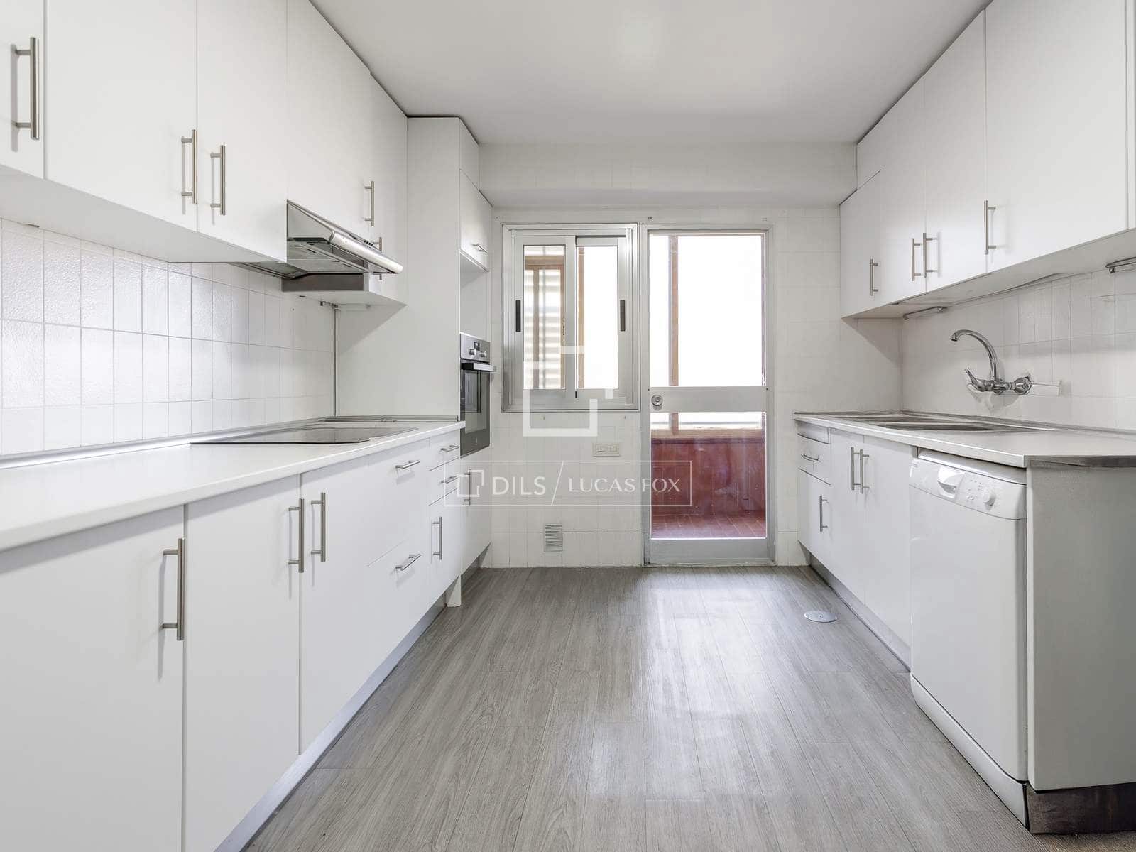 6 Zimmer Apartment zu vermieten in Madrid Stadt mit Pool Garage - 3.100 € (Ref: 9778986)