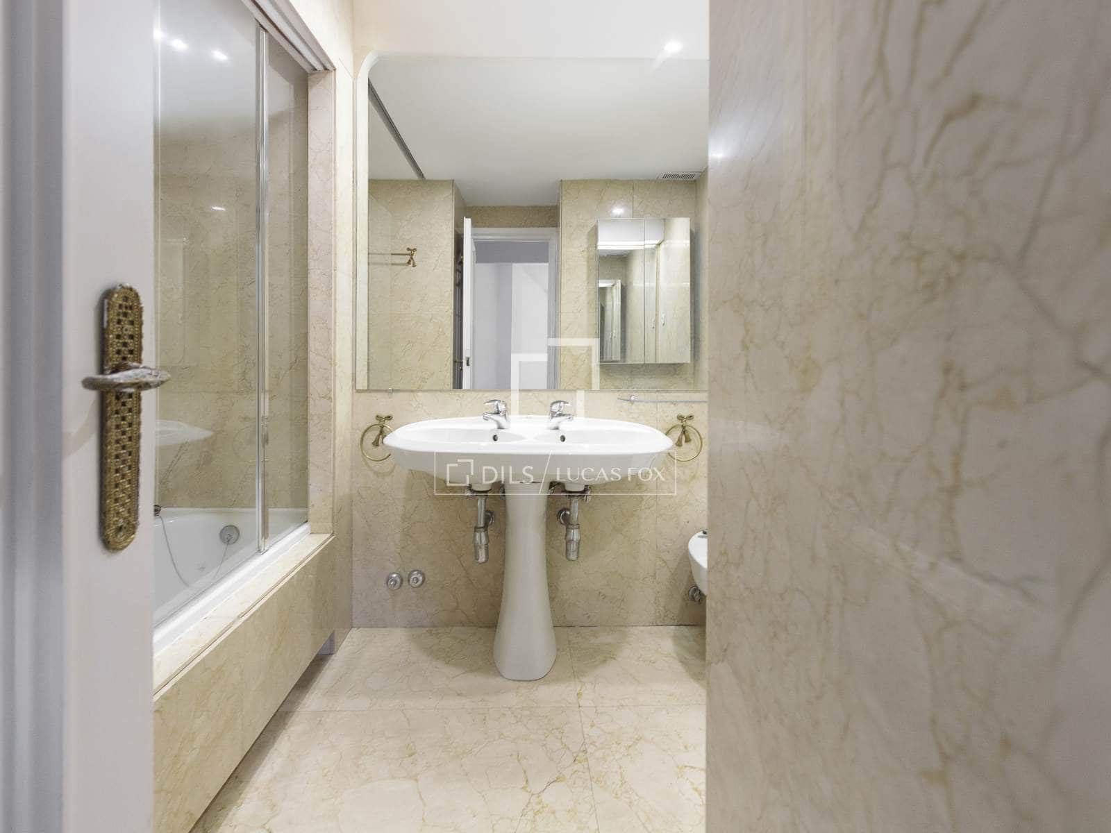 6 Zimmer Apartment zu vermieten in Madrid Stadt mit Pool Garage - 3.100 € (Ref: 9778986)