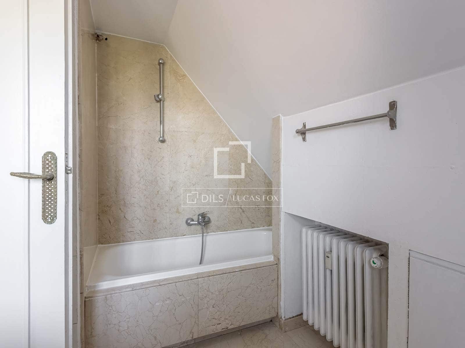 6 Zimmer Apartment zu vermieten in Madrid Stadt mit Pool Garage - 3.100 € (Ref: 9778986)