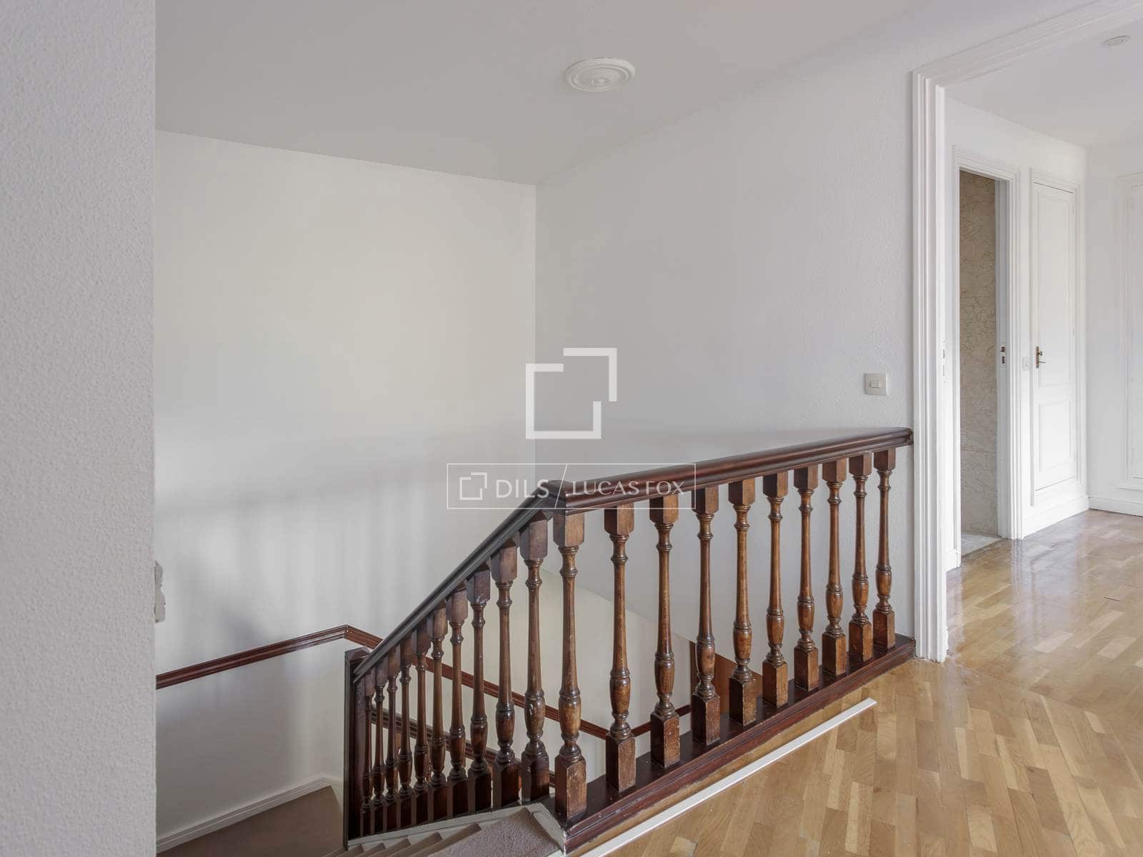 6 Zimmer Apartment zu vermieten in Madrid Stadt mit Pool Garage - 3.100 € (Ref: 9778986)