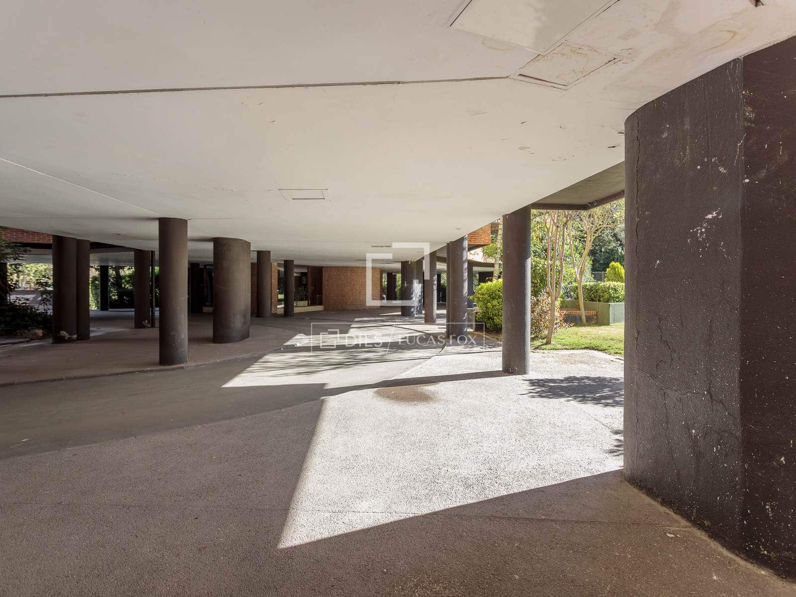 6 Zimmer Apartment zu vermieten in Madrid Stadt mit Pool Garage - 3.100 € (Ref: 9778986)