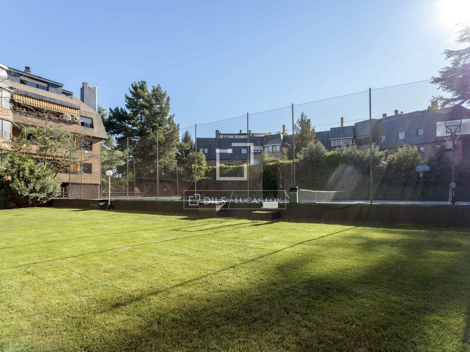 6 Zimmer Apartment zu vermieten in Madrid Stadt mit Pool Garage - 3.100 € (Ref: 9778986)