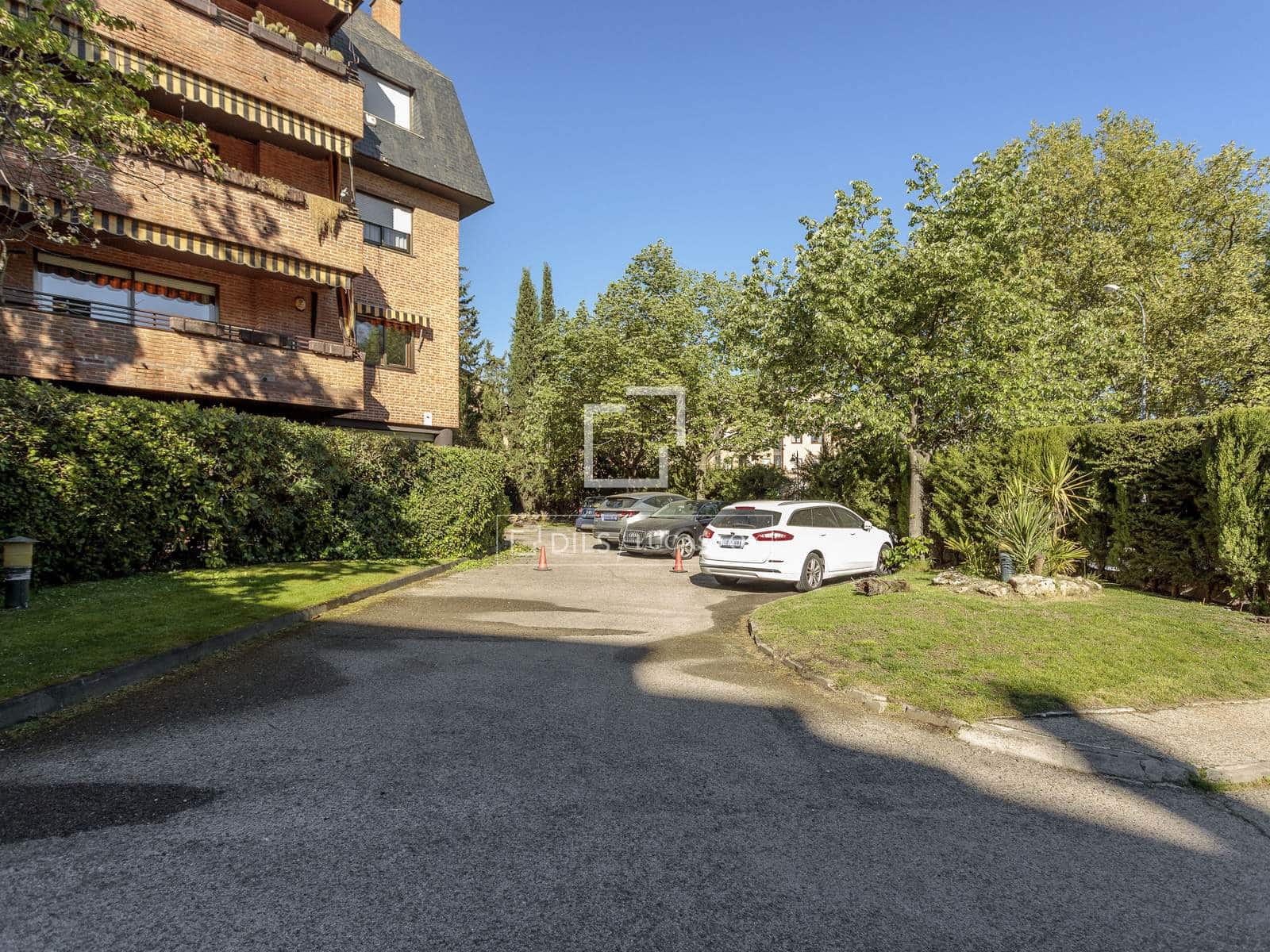 6 Zimmer Apartment zu vermieten in Madrid Stadt mit Pool Garage - 3.100 € (Ref: 9778986)