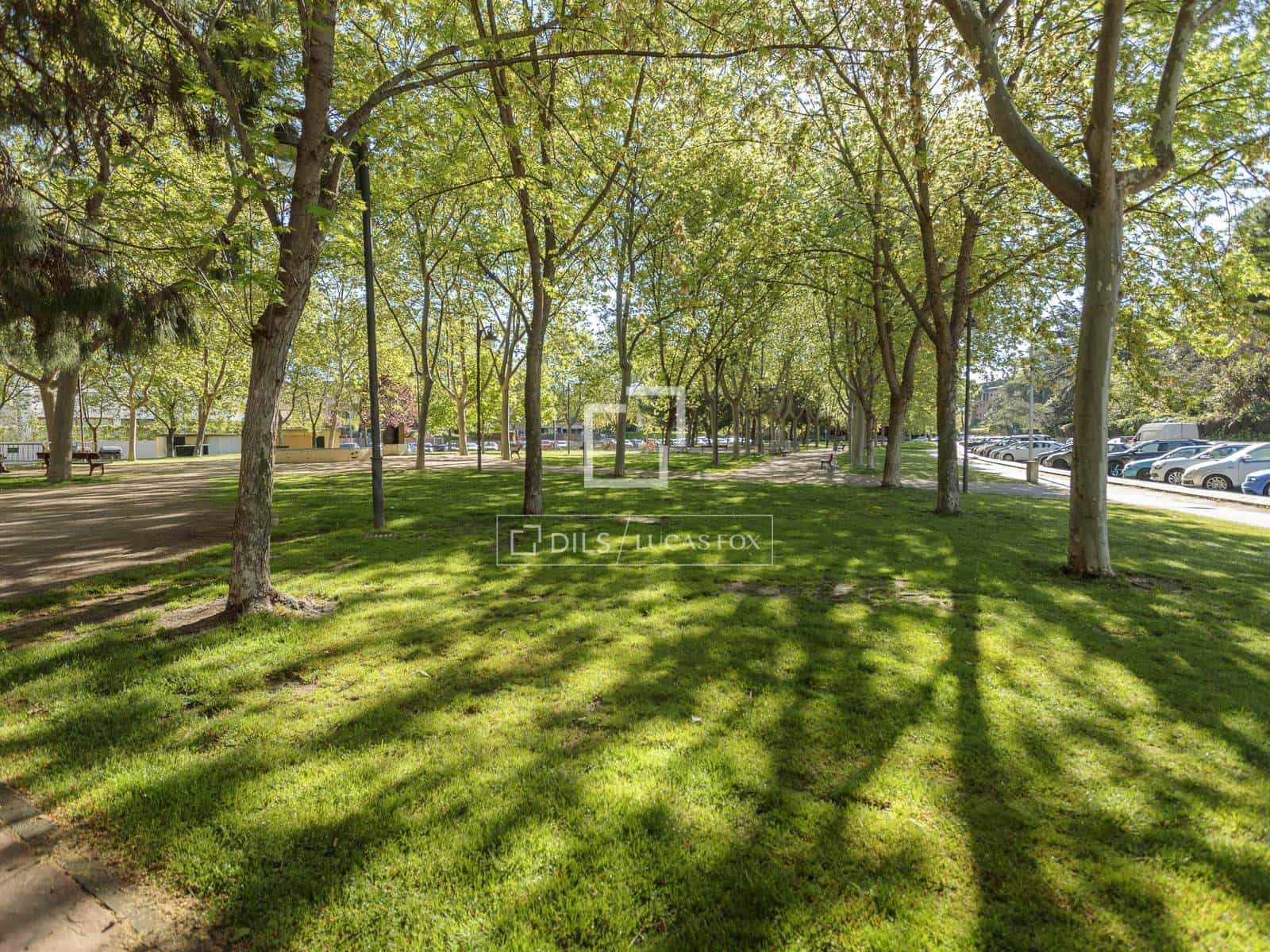 6 Zimmer Apartment zu vermieten in Madrid Stadt mit Pool Garage - 3.100 € (Ref: 9778986)