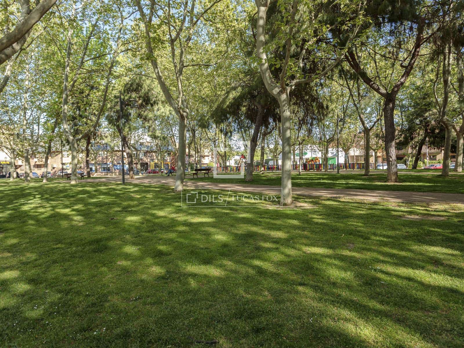 6 Zimmer Apartment zu vermieten in Madrid Stadt mit Pool Garage - 3.100 € (Ref: 9778986)