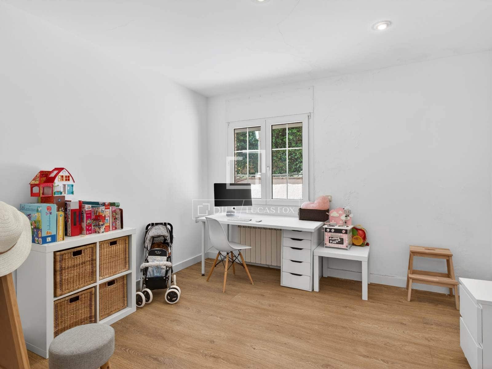 5 sypialnia Willa na sprzedaż w Argentona z basenem garażem - 990 000 € (Ref: 9778990)