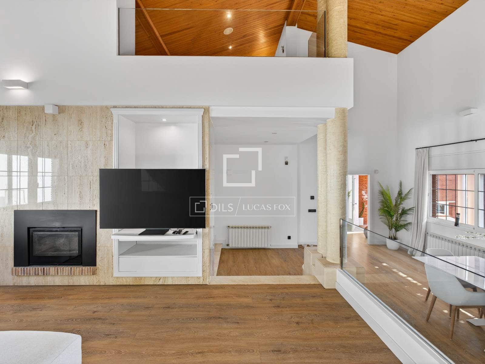 5 sypialnia Willa na sprzedaż w Argentona z basenem garażem - 990 000 € (Ref: 9778990)