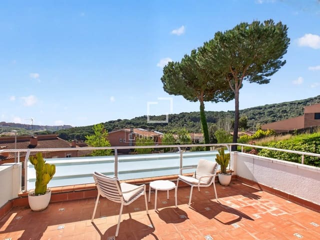 5 makuuhuone Huvila myytävänä paikassa Argentona mukana uima-altaan 
autotalli - 990 000 € (Ref: 9778990)