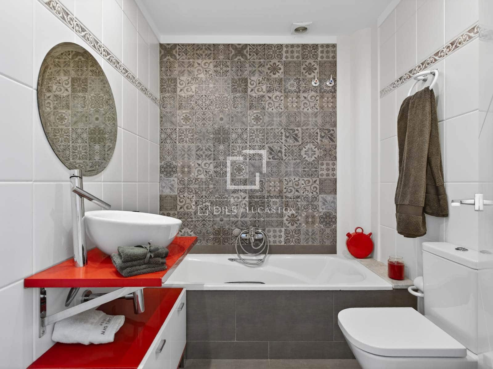 5 sypialnia Willa na sprzedaż w Argentona z basenem garażem - 990 000 € (Ref: 9778990)