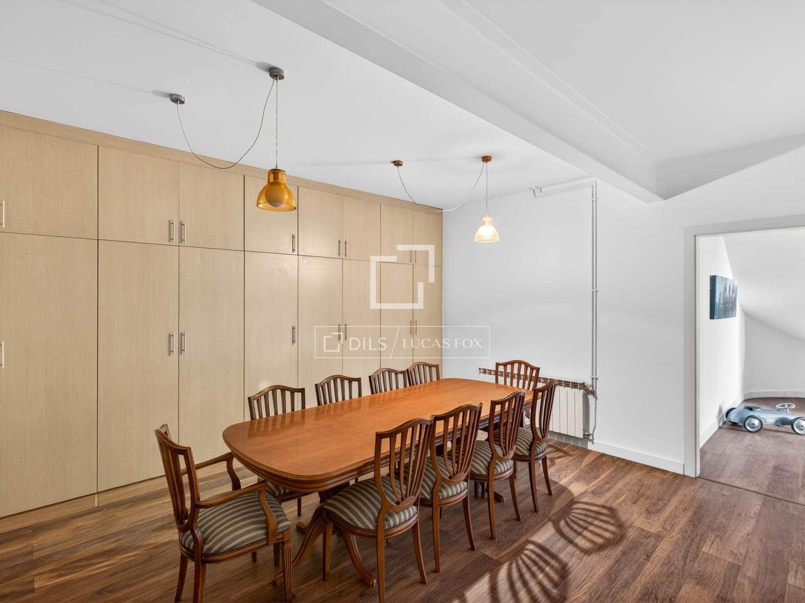 5 sypialnia Willa na sprzedaż w Argentona z basenem garażem - 990 000 € (Ref: 9778990)