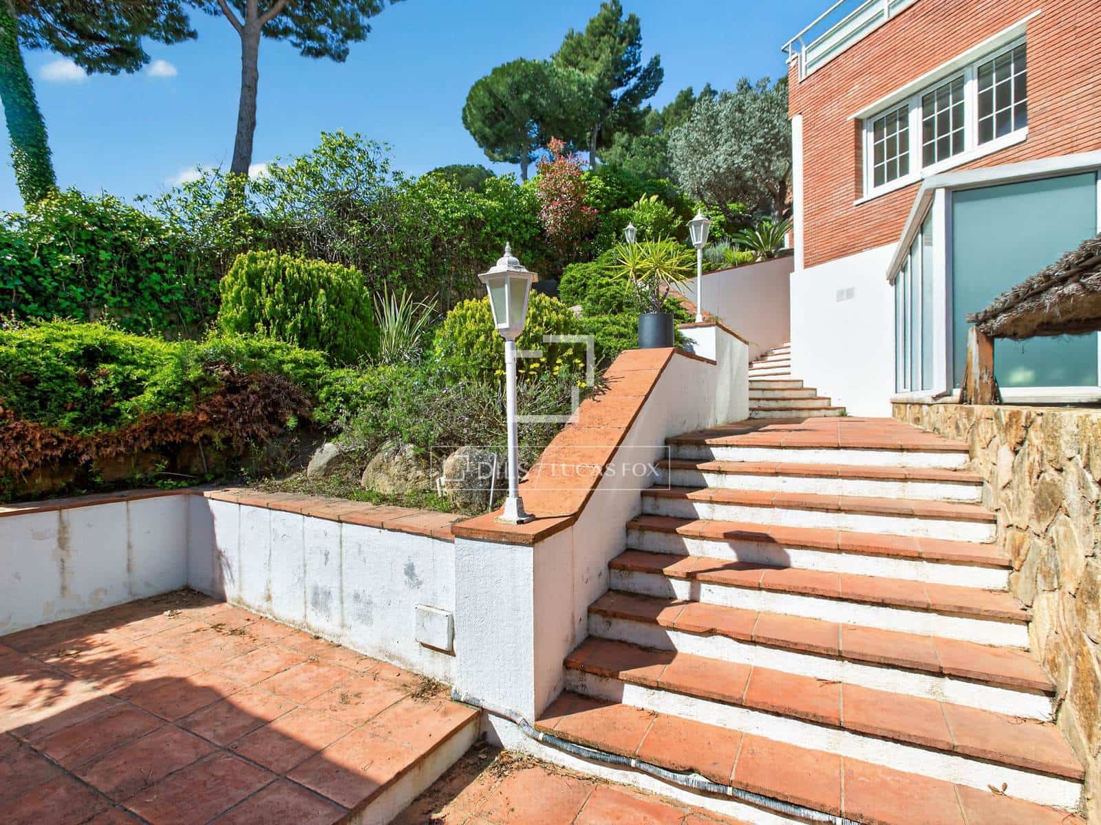 5 sypialnia Willa na sprzedaż w Argentona z basenem garażem - 990 000 € (Ref: 9778990)