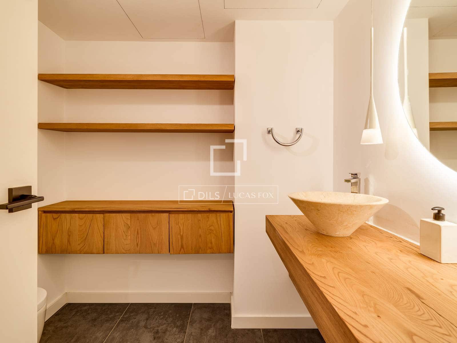 3 soveværelse Lejlighed til leje i Barcelona by med swimmingpool garage - € 4.500 (Ref: 9778992)