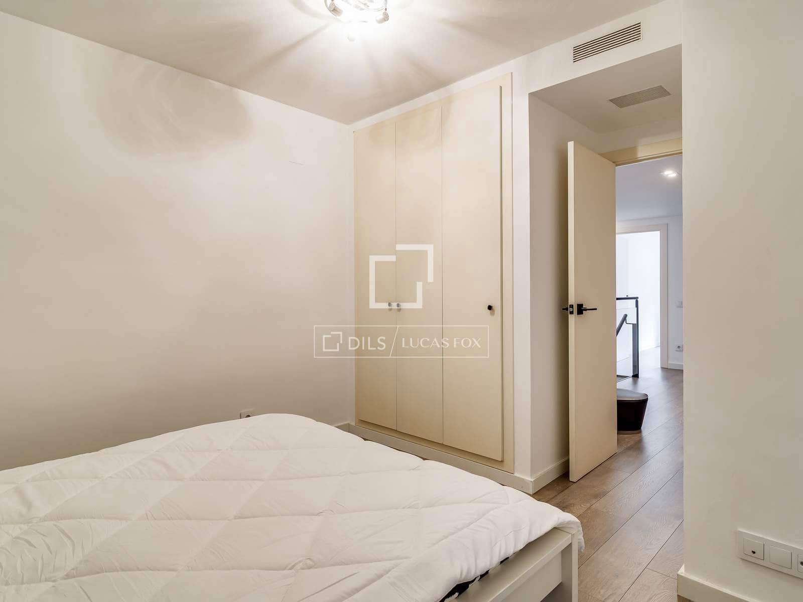 3 soveværelse Lejlighed til leje i Barcelona by med swimmingpool garage - € 4.500 (Ref: 9778992)