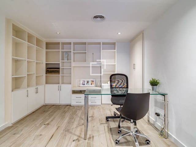 3 soveværelse Lejlighed til leje i Barcelona by med swimmingpool garage - € 4.500 (Ref: 9778992)