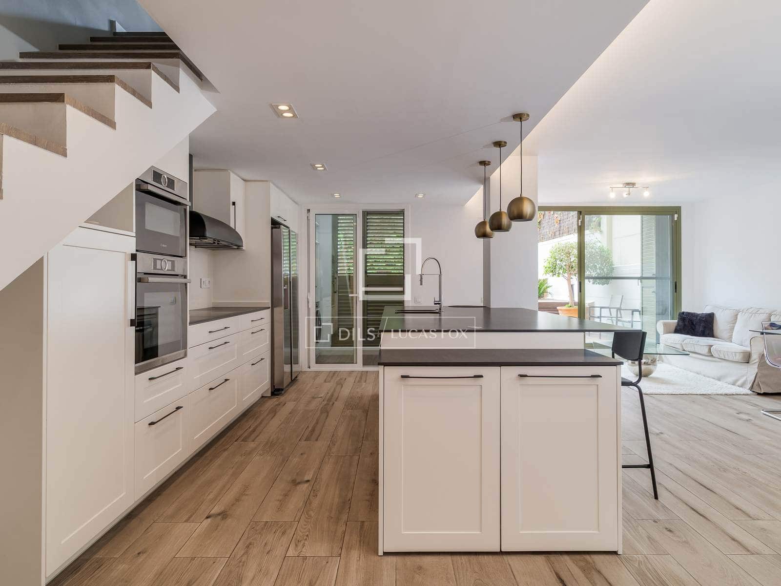 3 soveværelse Lejlighed til leje i Barcelona by med swimmingpool garage - € 4.500 (Ref: 9778992)