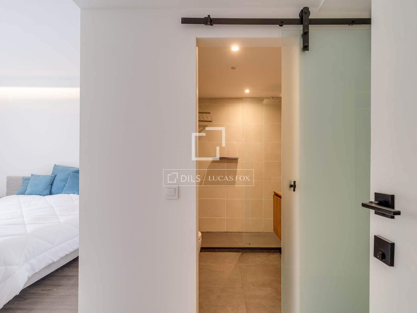 3 soveværelse Lejlighed til leje i Barcelona by med swimmingpool garage - € 4.500 (Ref: 9778992)