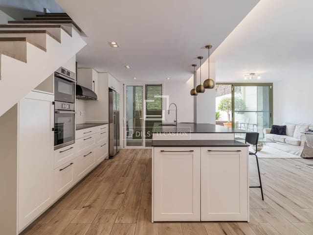 3 soveværelse Lejlighed til leje i Barcelona by med swimmingpool garage - € 4.500 (Ref: 9778992)