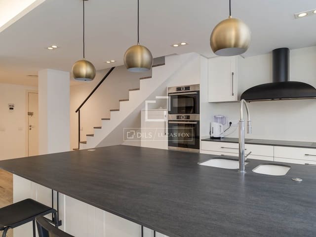 3 soveværelse Lejlighed til leje i Barcelona by med swimmingpool garage - € 4.500 (Ref: 9778992)