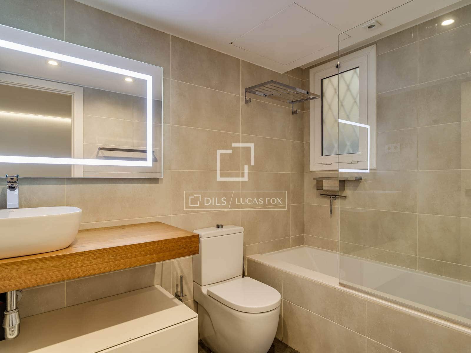 3 soveværelse Lejlighed til leje i Barcelona by med swimmingpool garage - € 4.500 (Ref: 9778992)