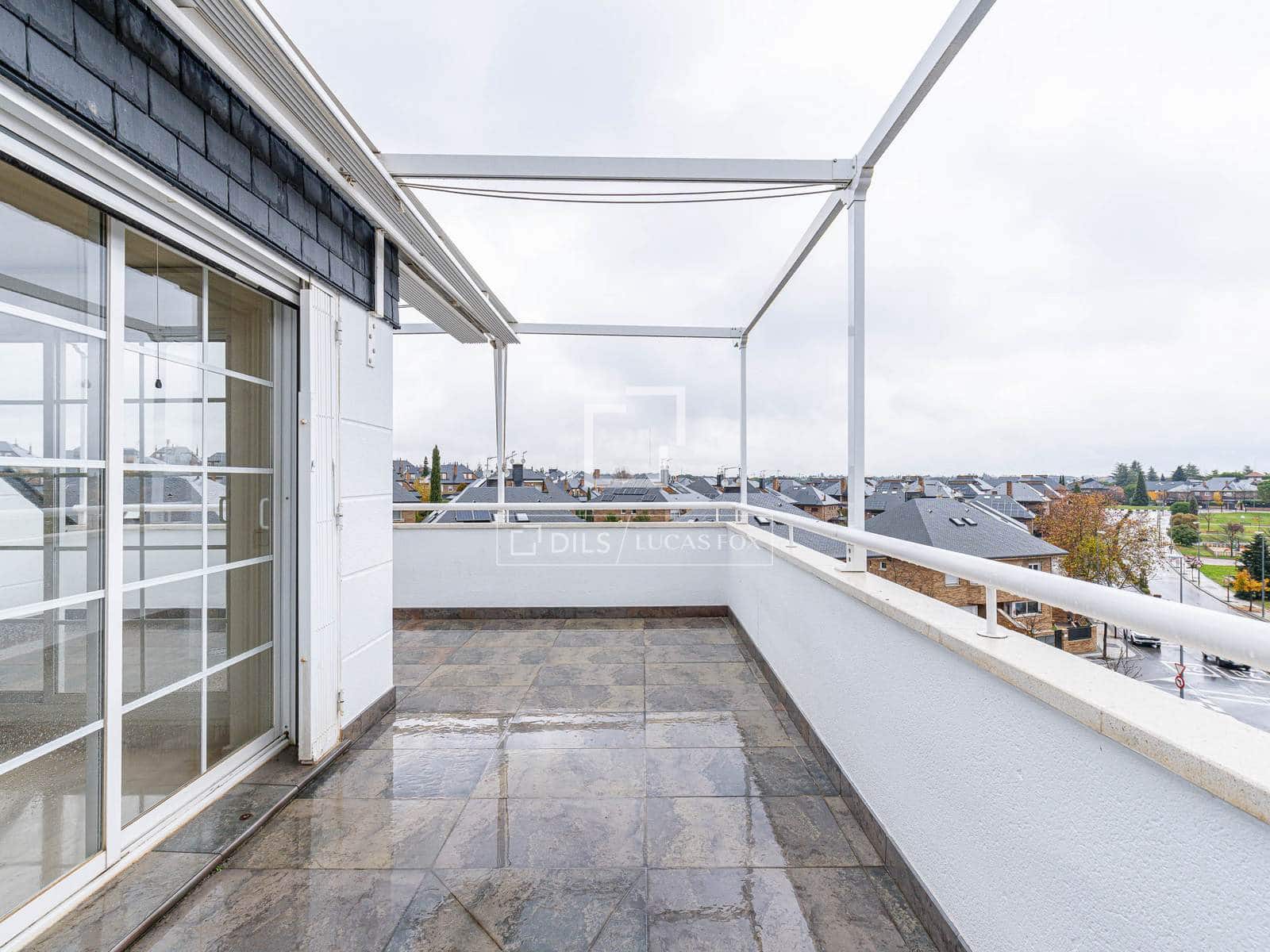 4 Zimmer Apartment zu vermieten in Madrid Stadt mit Pool Garage - 3.500 € (Ref: 9778993)