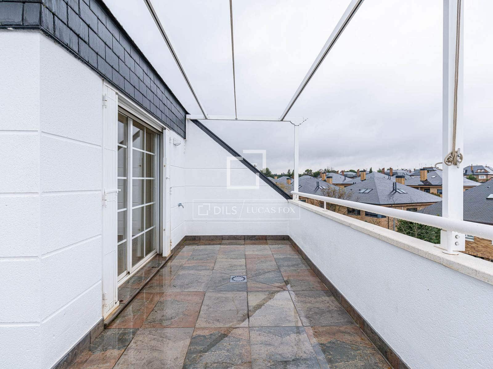 4 Zimmer Apartment zu vermieten in Madrid Stadt mit Pool Garage - 3.500 € (Ref: 9778993)