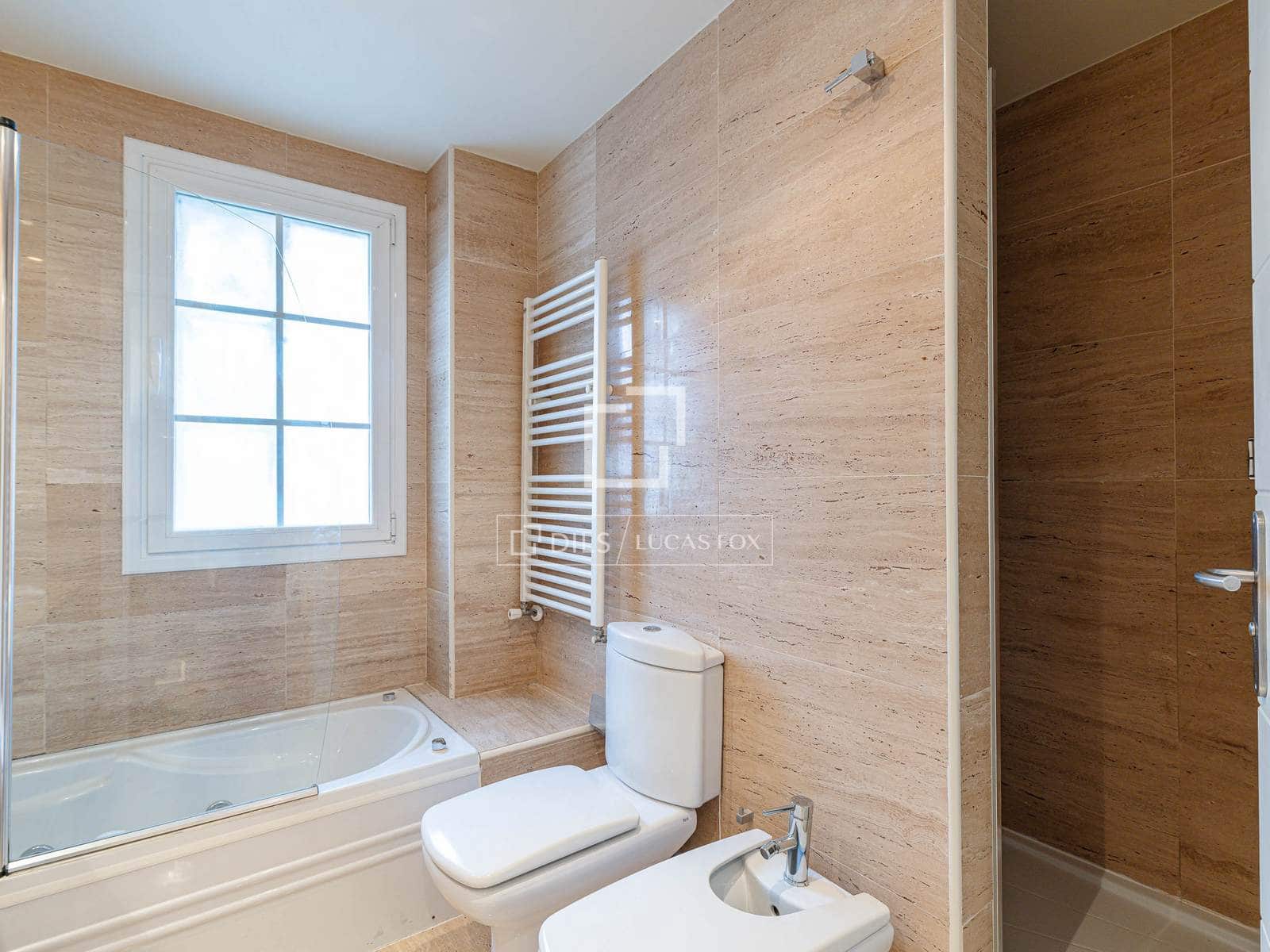 4 Zimmer Apartment zu vermieten in Madrid Stadt mit Pool Garage - 3.500 € (Ref: 9778993)