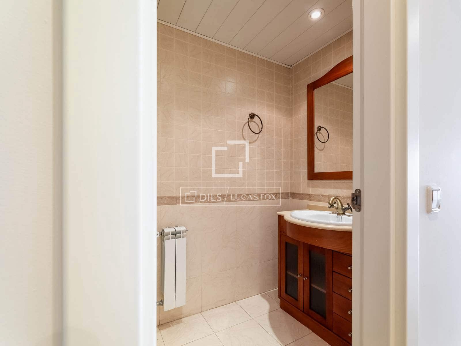 4 bedroom Apartment for rent in Madrid city with pool garage - € 3,500 (Ref: 9778993)