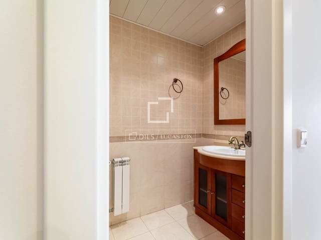 4 soveværelse Lejlighed til leje i Madrid by med swimmingpool garage - € 3.500 (Ref: 9778993)