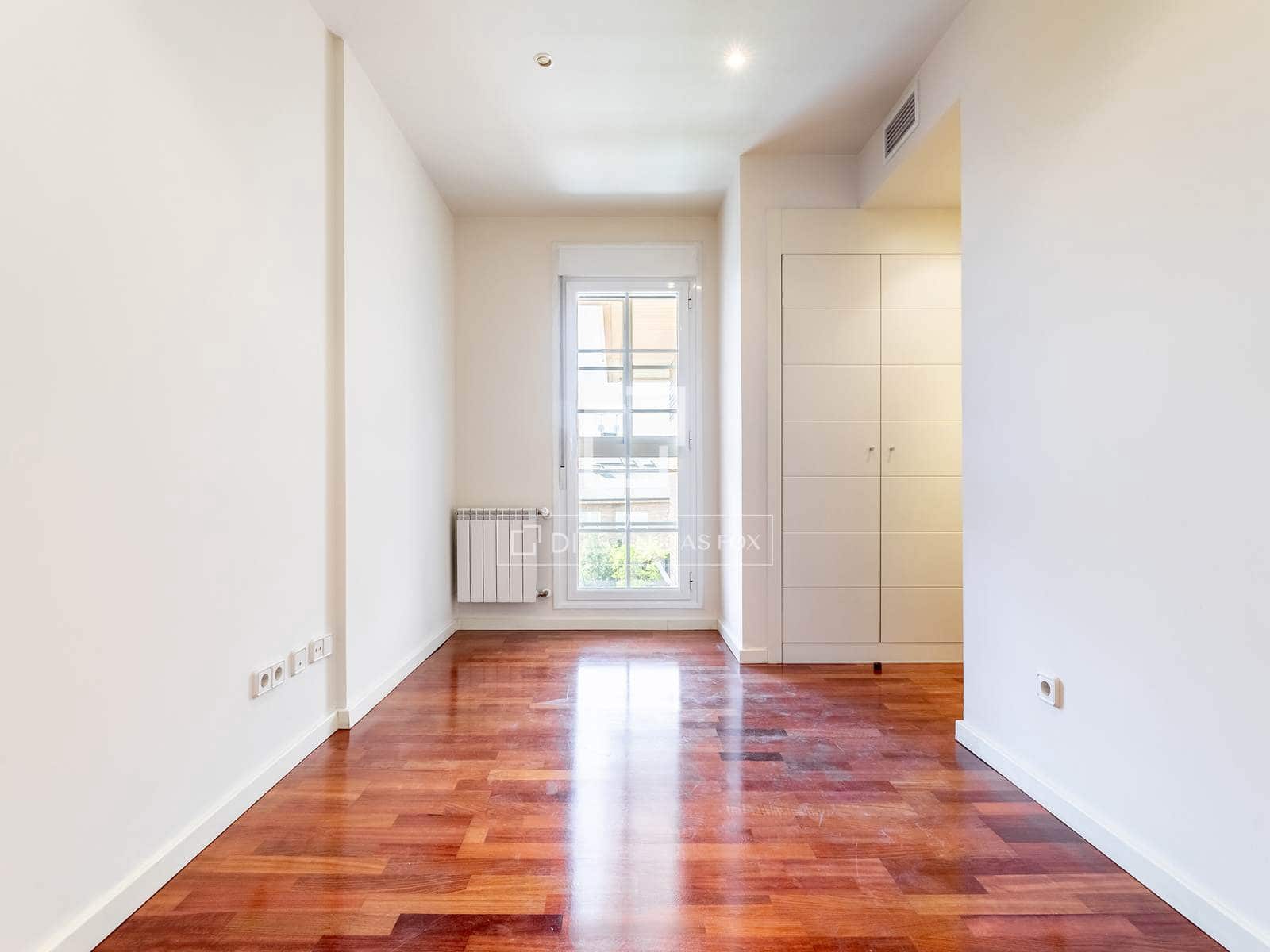 4 bedroom Apartment for rent in Madrid city with pool garage - € 3,500 (Ref: 9778993)