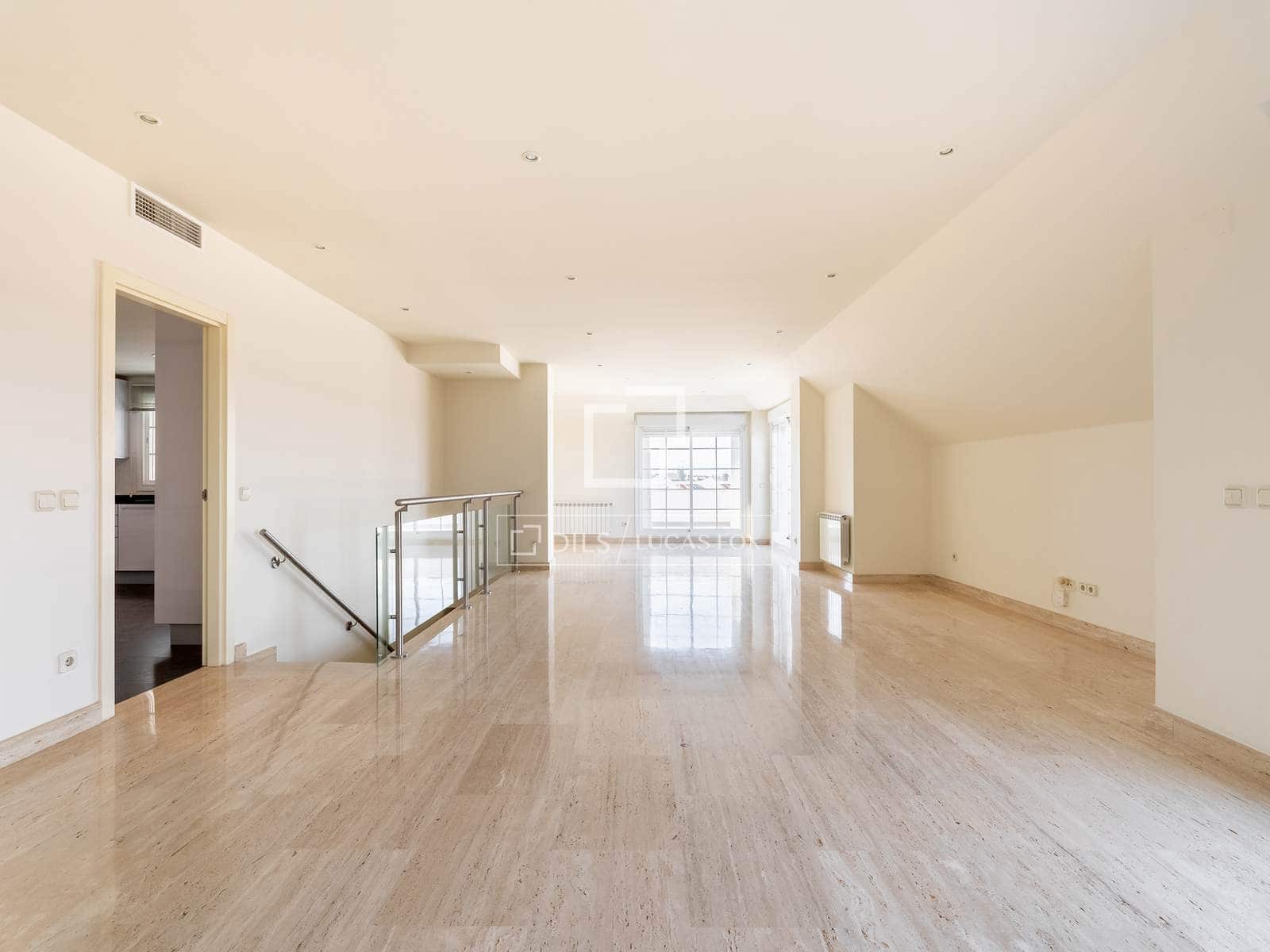 4 bedroom Apartment for rent in Madrid city with pool garage - € 3,500 (Ref: 9778993)