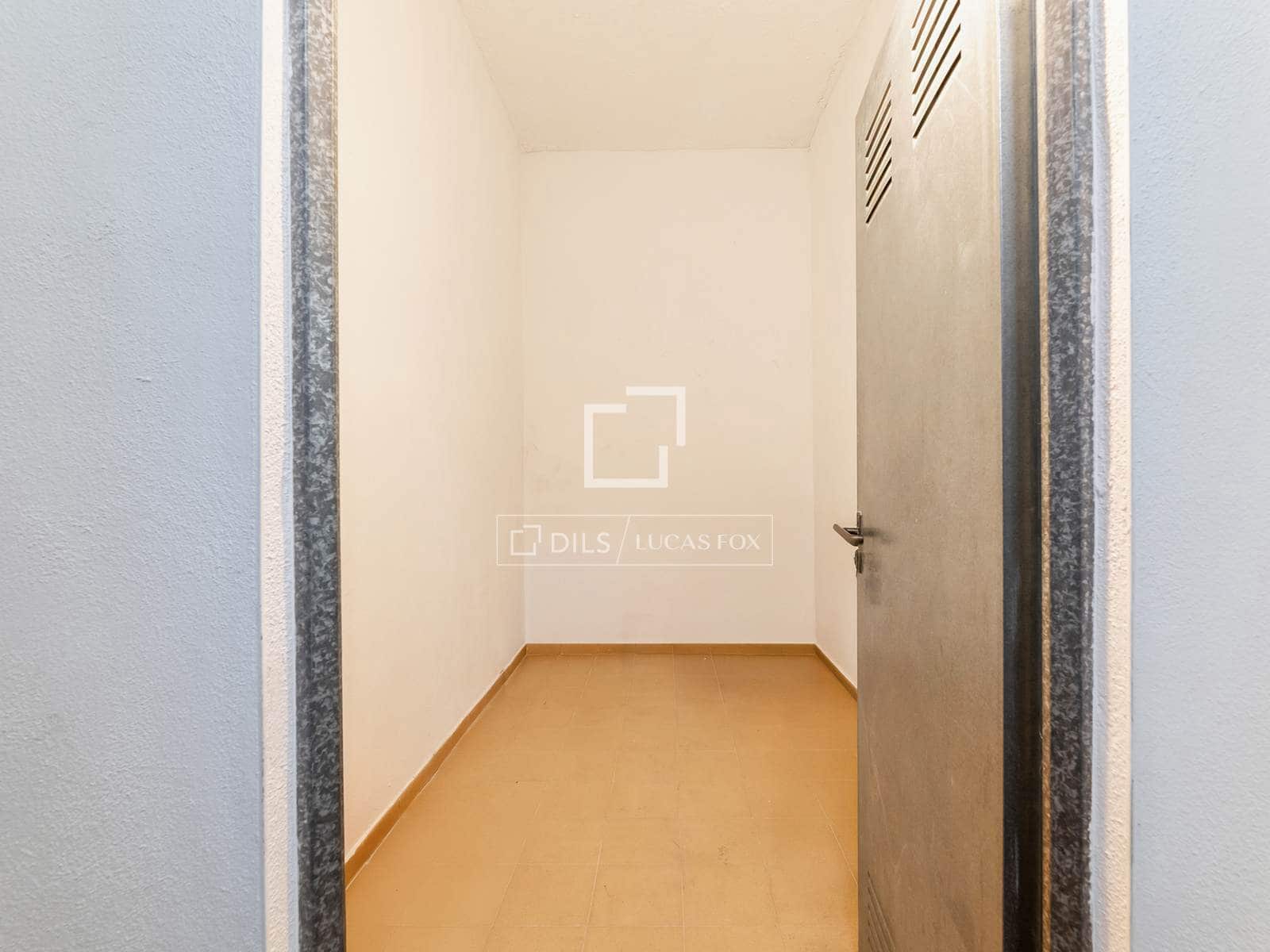 4 bedroom Apartment for rent in Madrid city with pool garage - € 3,500 (Ref: 9778993)