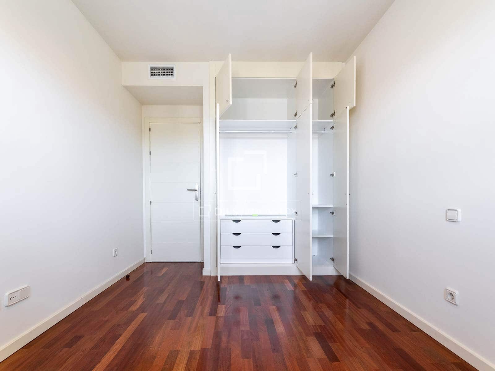 4 bedroom Apartment for rent in Madrid city with pool garage - € 3,500 (Ref: 9778993)