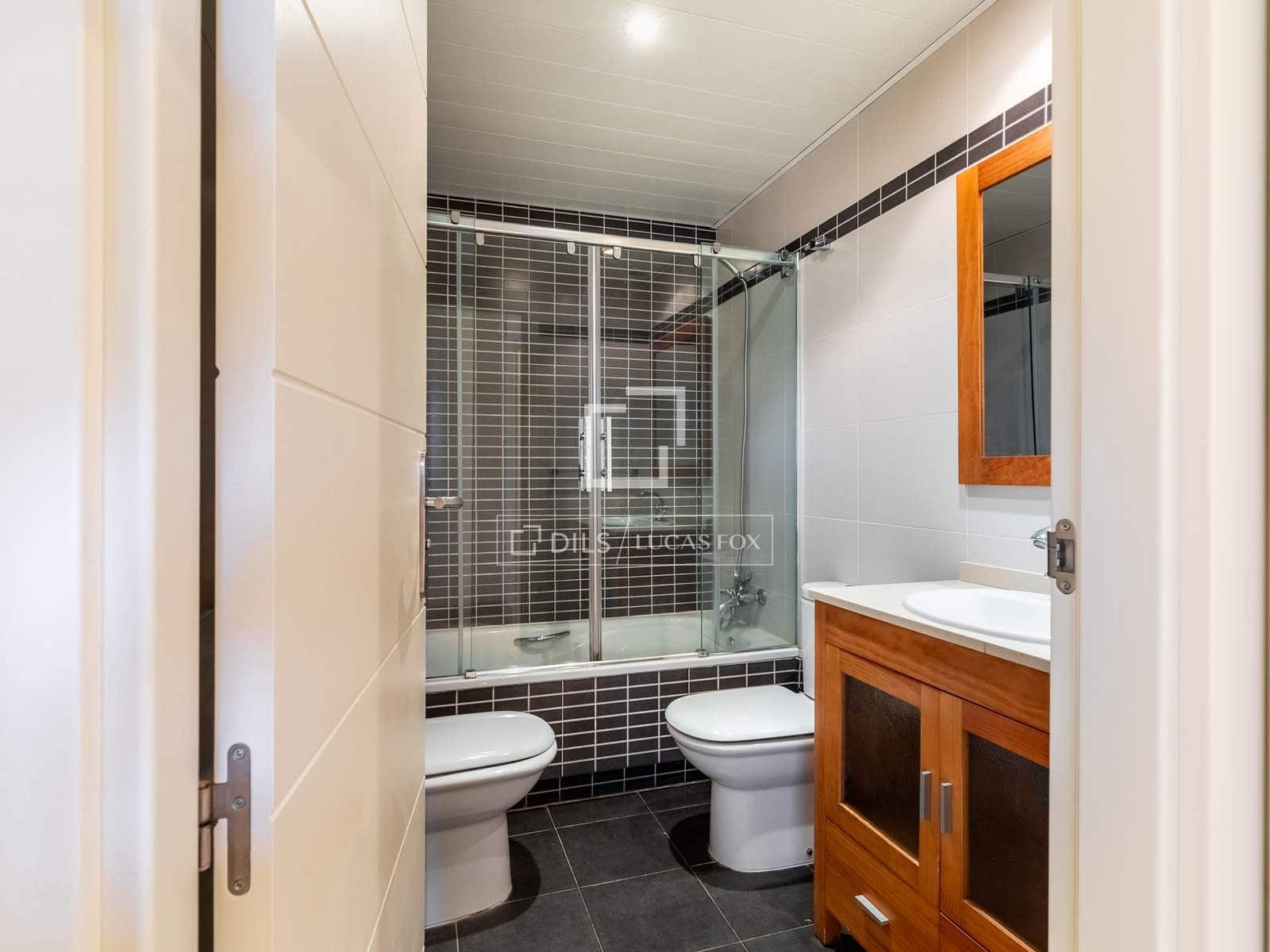 4 bedroom Apartment for rent in Madrid city with pool garage - € 3,500 (Ref: 9778993)