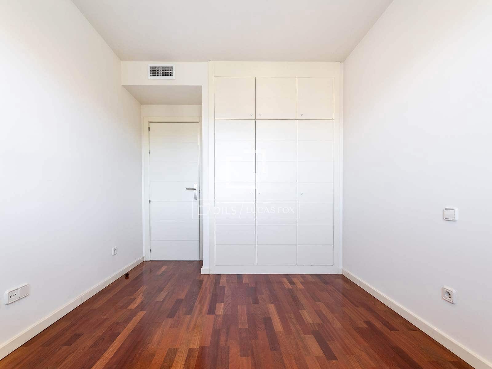 4 bedroom Apartment for rent in Madrid city with pool garage - € 3,500 (Ref: 9778993)