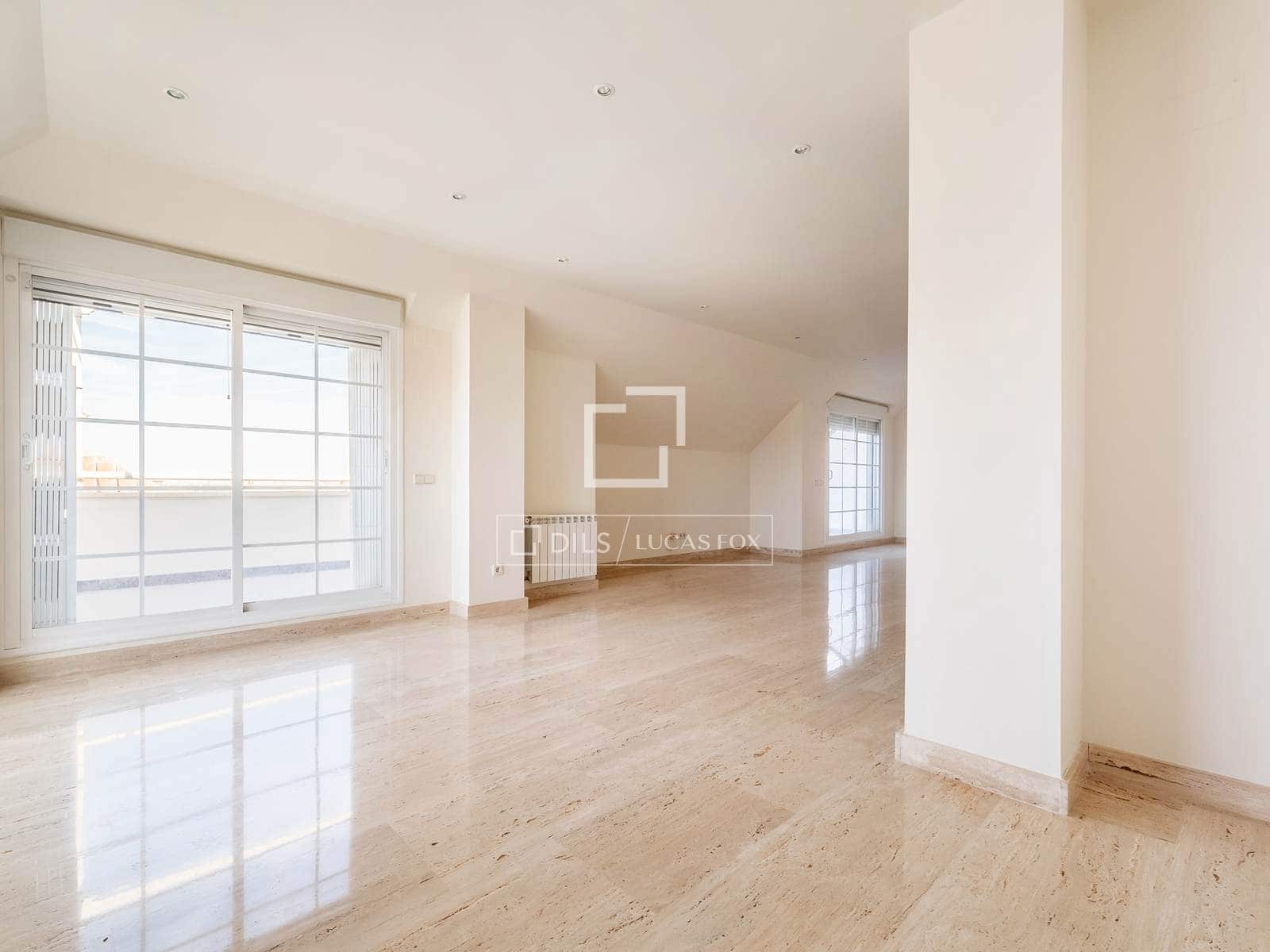 4 bedroom Apartment for rent in Madrid city with pool garage - € 3,500 (Ref: 9778993)