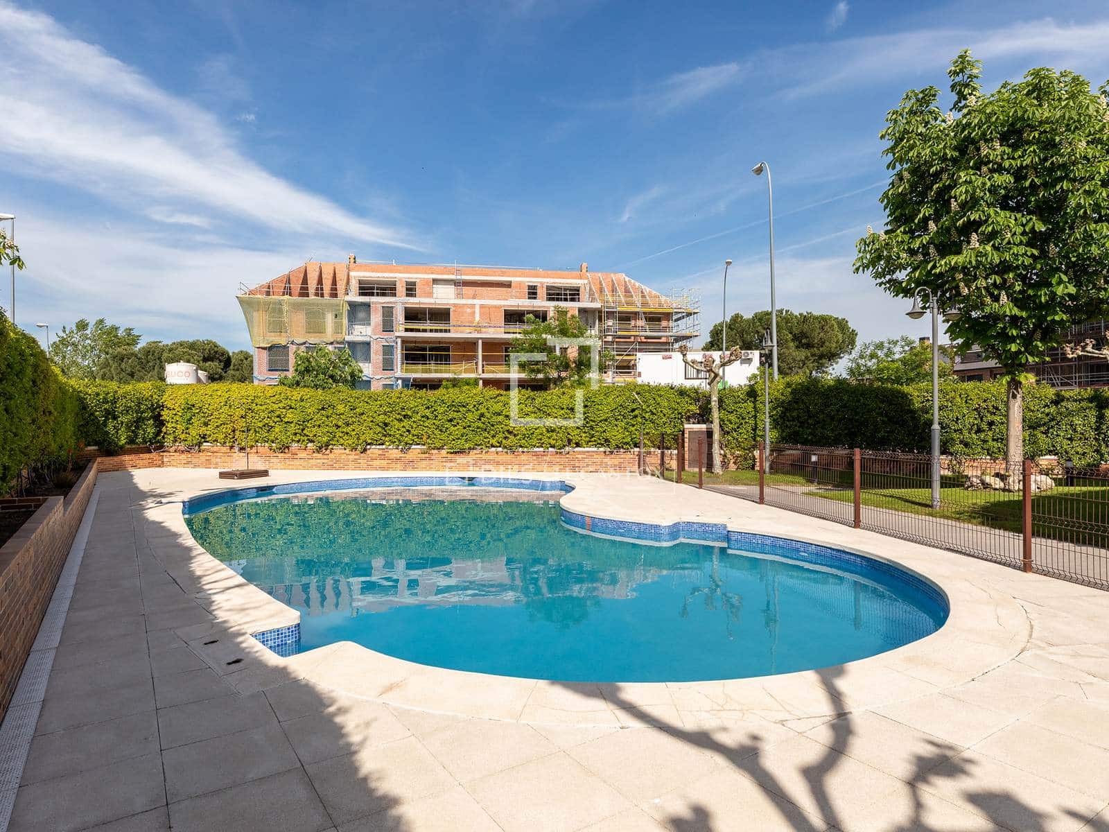 4 bedroom Apartment for rent in Madrid city with pool garage - € 3,500 (Ref: 9778993)