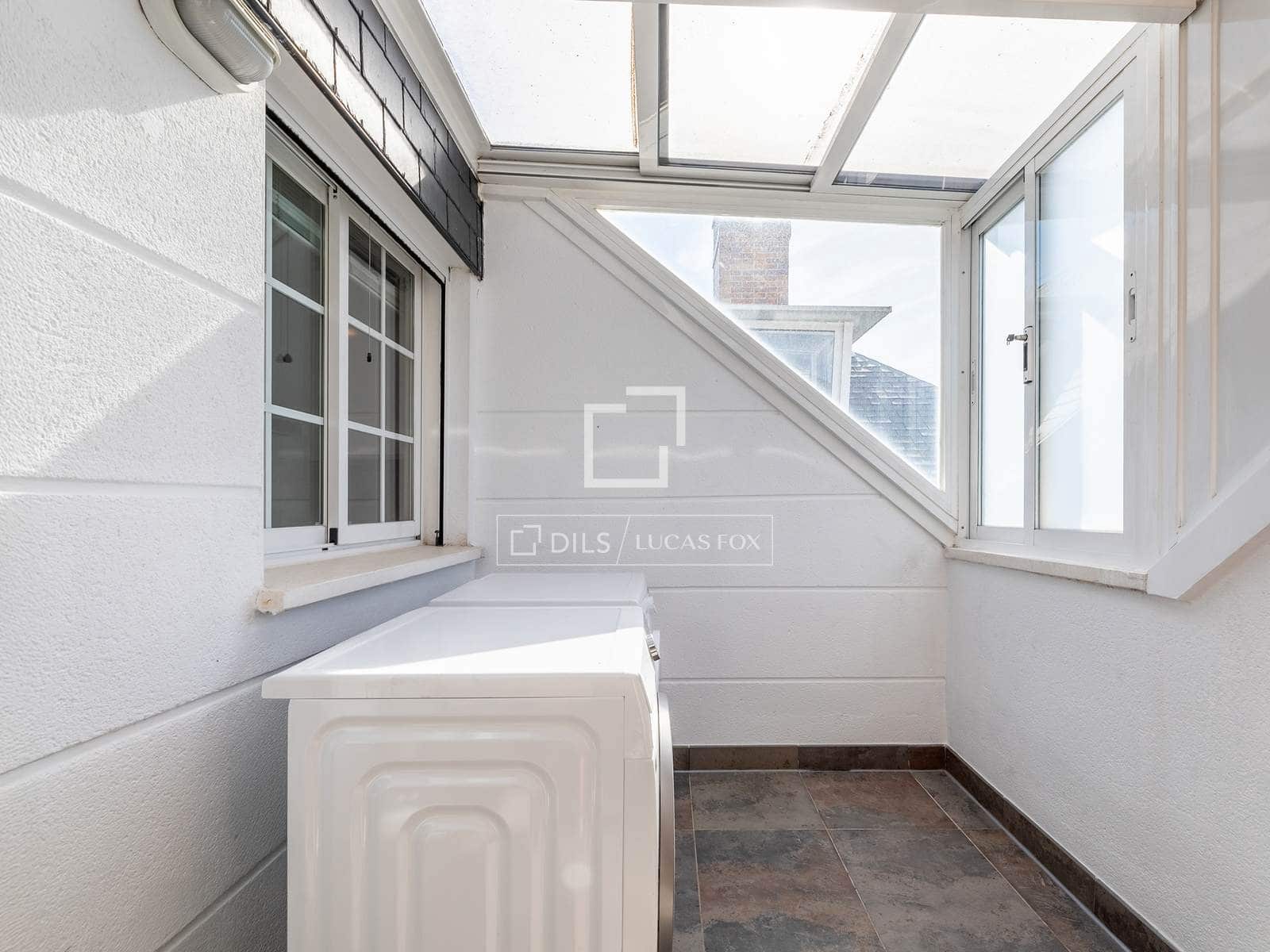 4 bedroom Apartment for rent in Madrid city with pool garage - € 3,500 (Ref: 9778993)