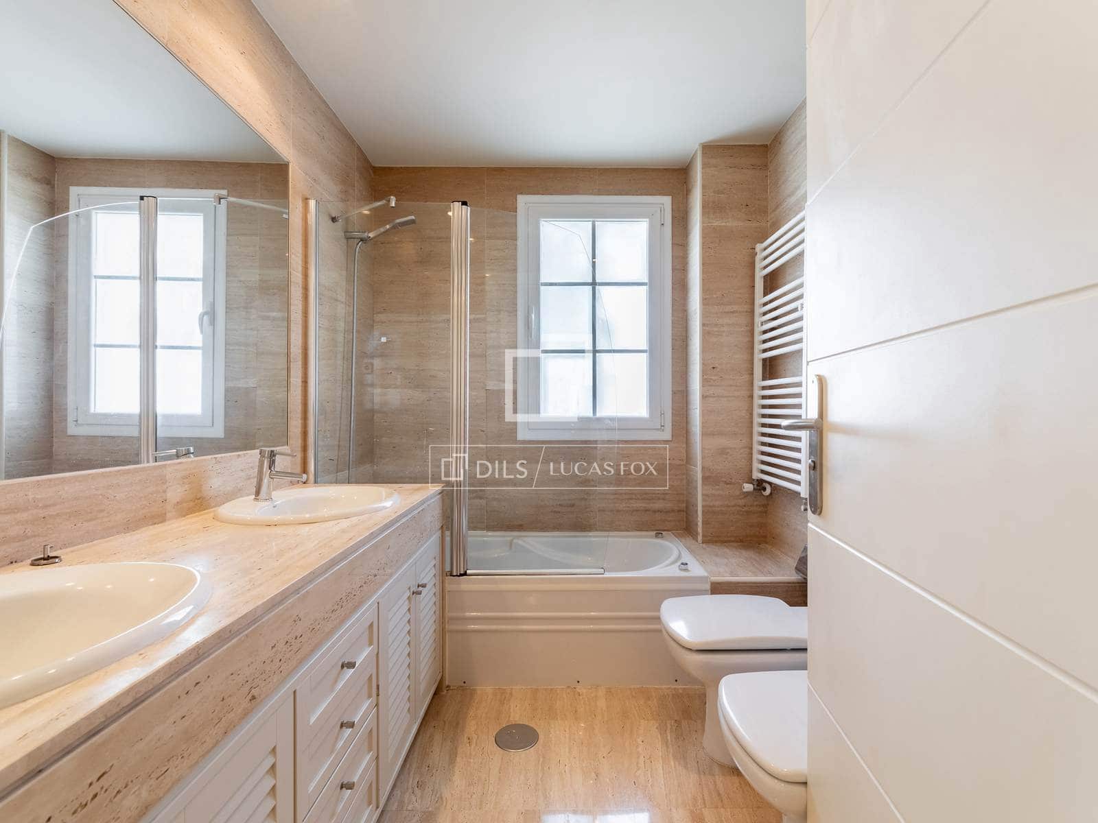 4 bedroom Apartment for rent in Madrid city with pool garage - € 3,500 (Ref: 9778993)