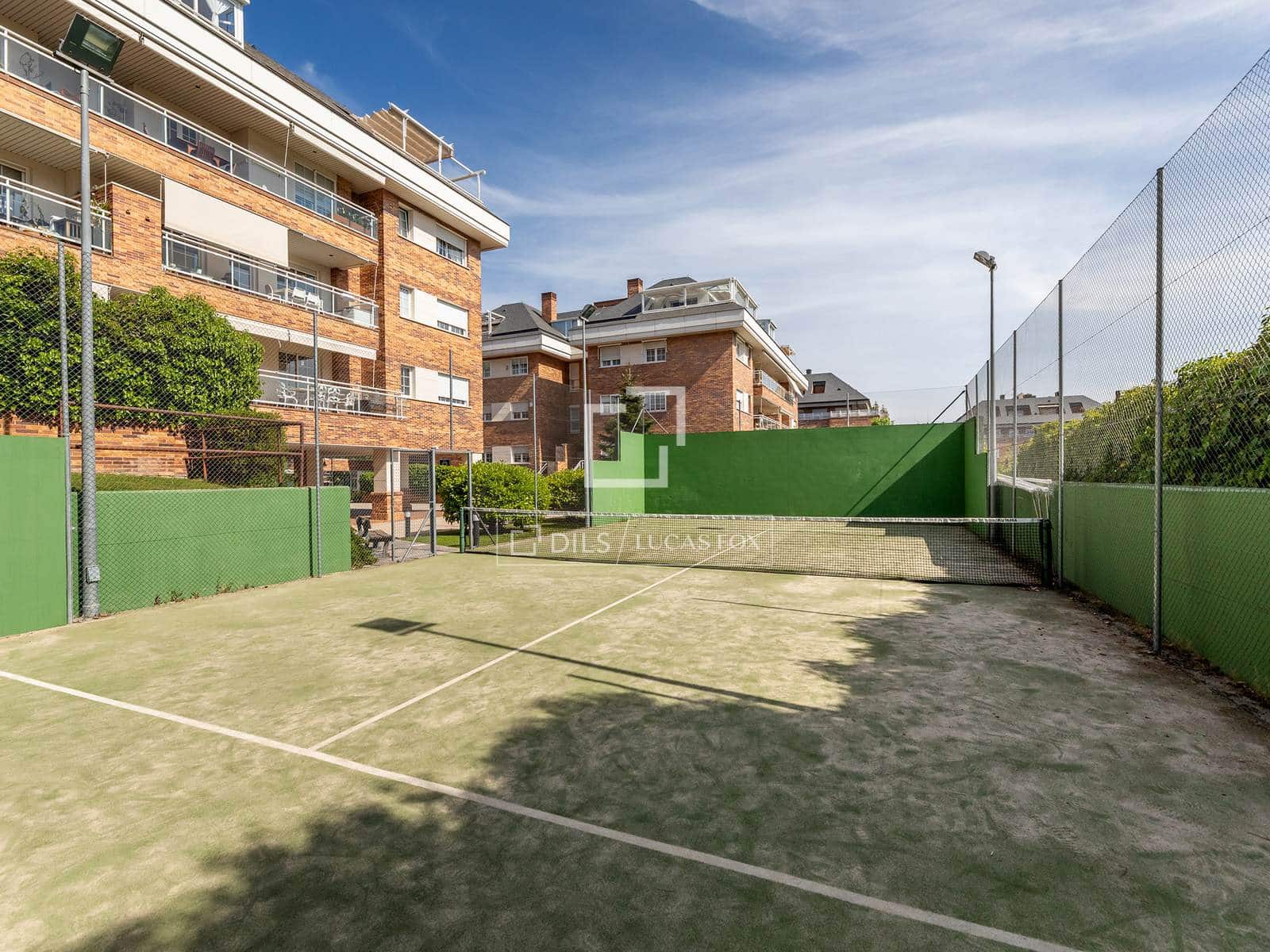 4 bedroom Apartment for rent in Madrid city with pool garage - € 3,500 (Ref: 9778993)