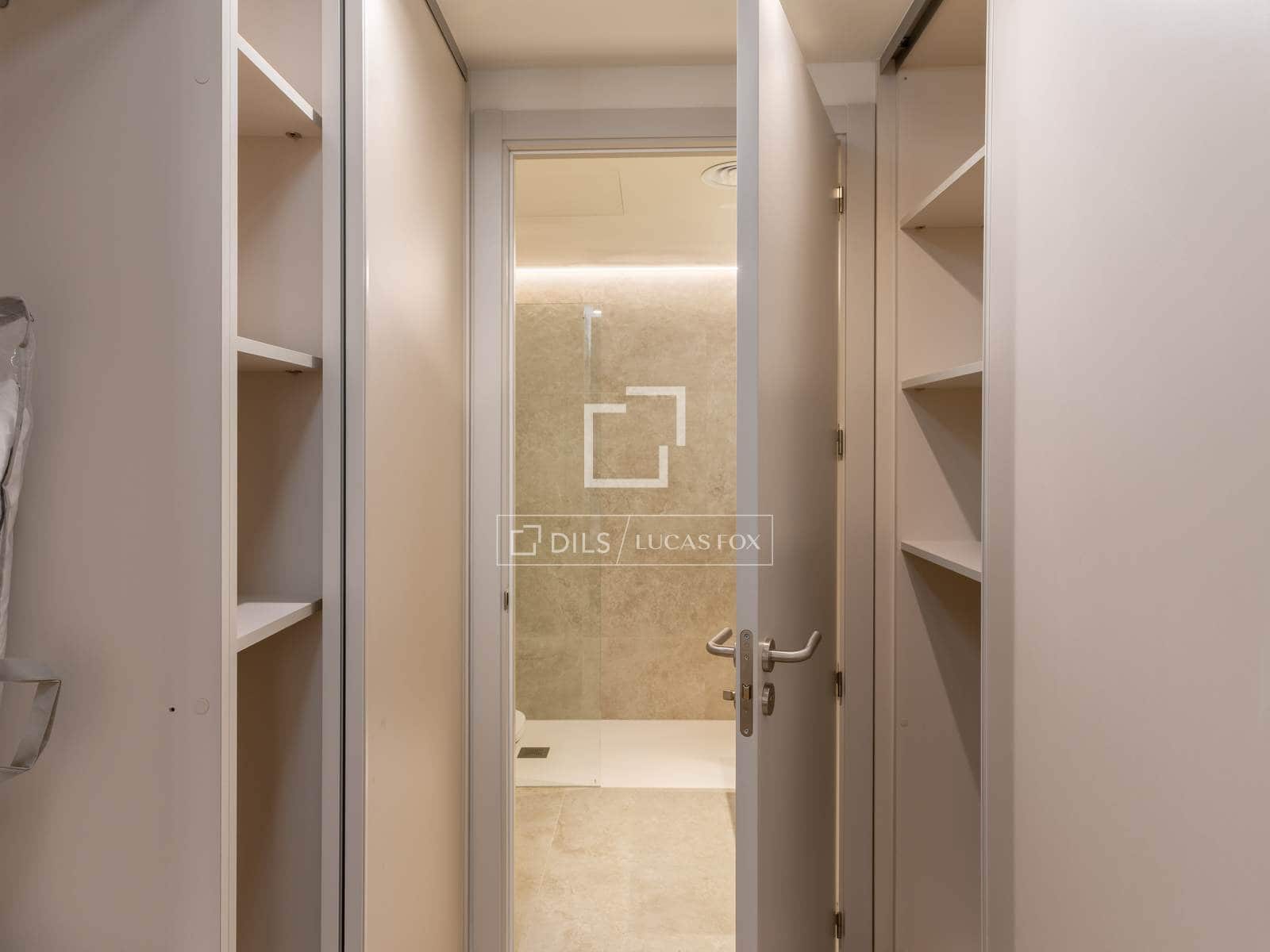 2 slaapkamer Appartement te koop in Gerona stad met garage - € 485.000 (Ref: 9779146)