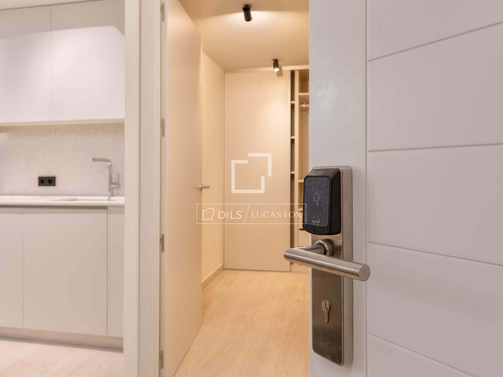 2 slaapkamer Appartement te koop in Gerona stad met garage - € 485.000 (Ref: 9779146)