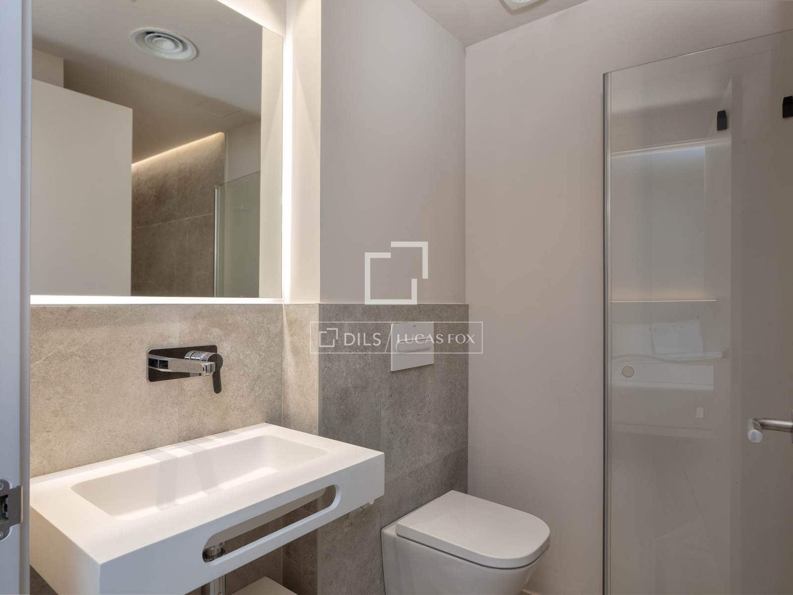 2 slaapkamer Appartement te koop in Gerona stad - € 436.000 (Ref: 9779147)